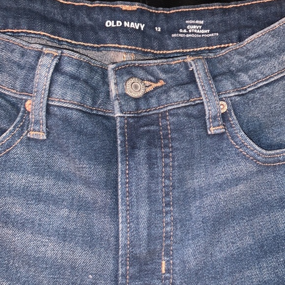 NWT Women’s size 12 Old Navy shorts - Picture 3 of 4